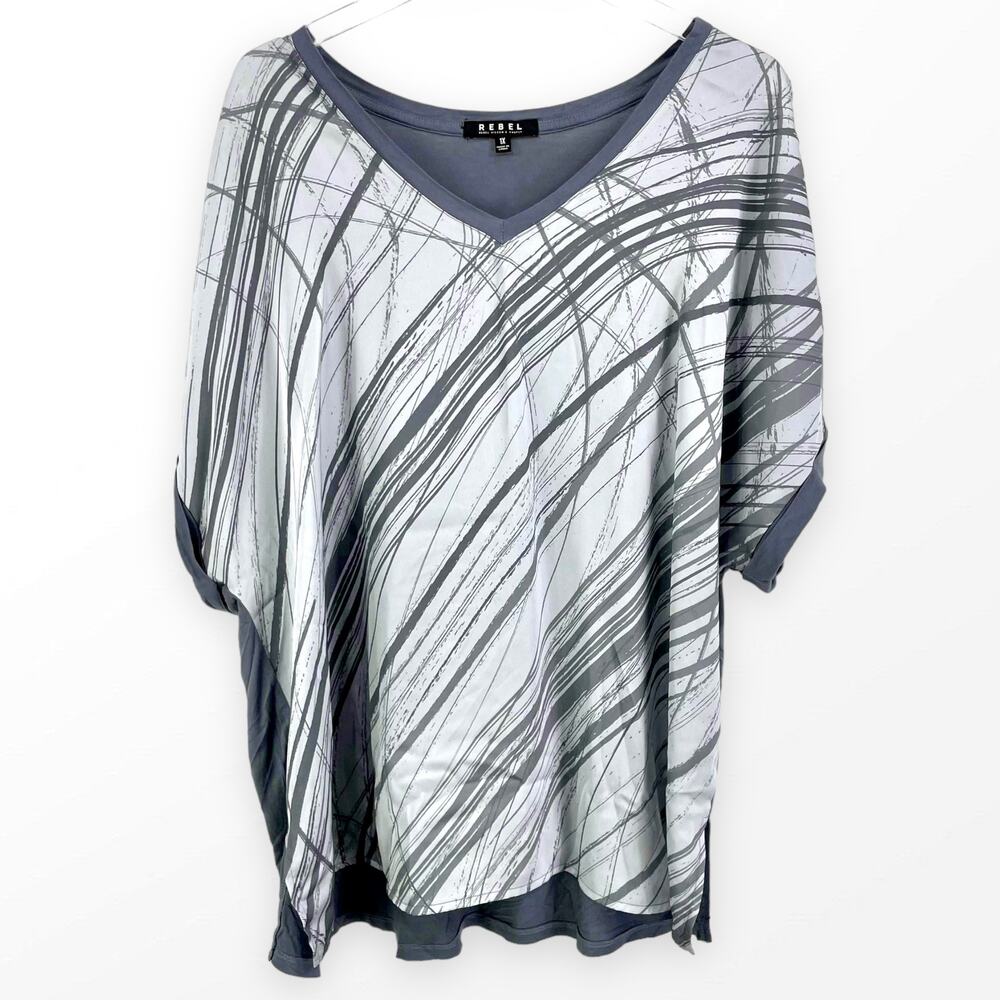 REBEL Gray White Abstract Cold Shoulder V-Neck Blouse
